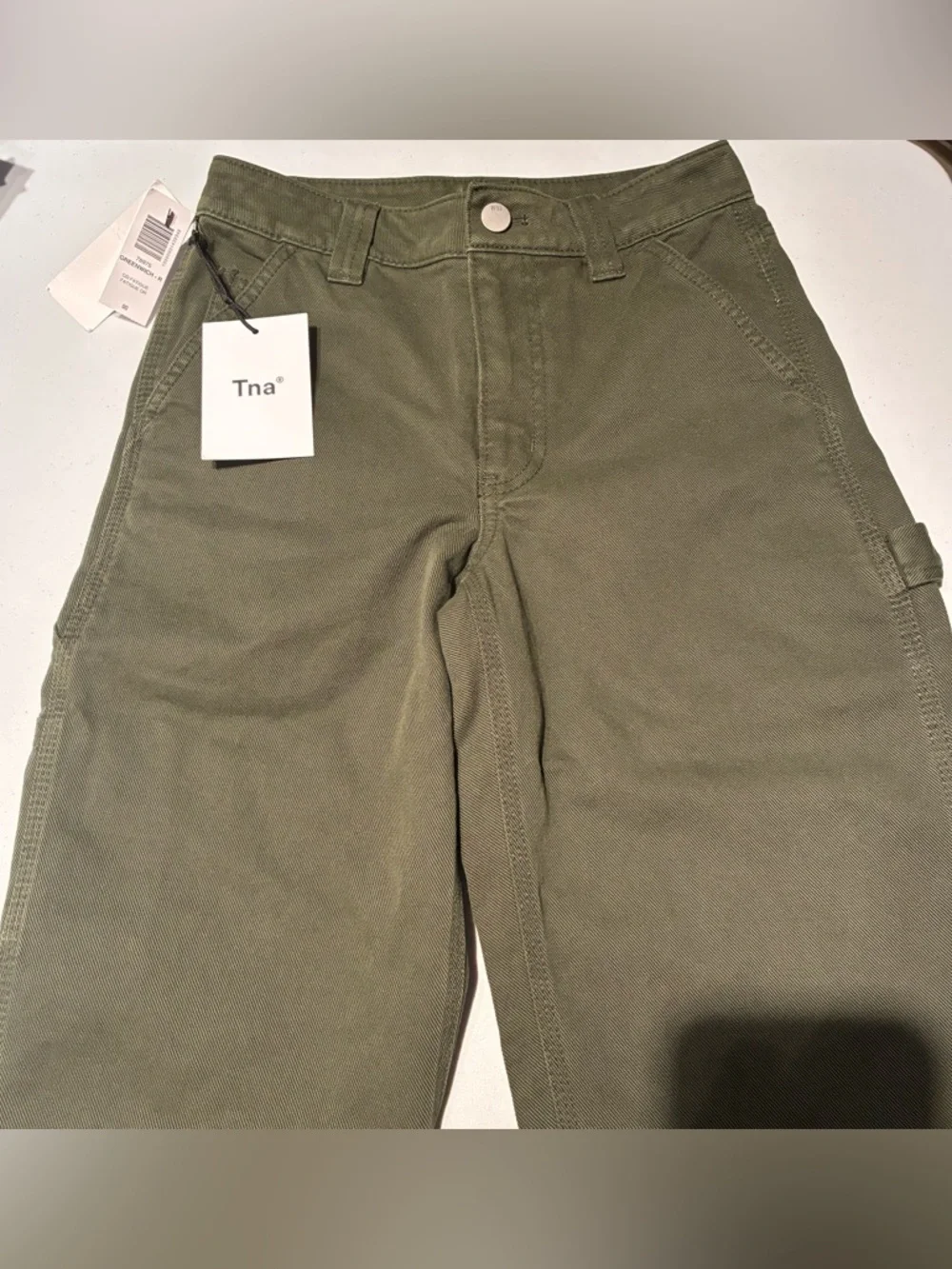 NWT Aritzia TNA Greenwich Carpenter Pant in GD Fatigue Green Size 00 - Picture 3 of 14